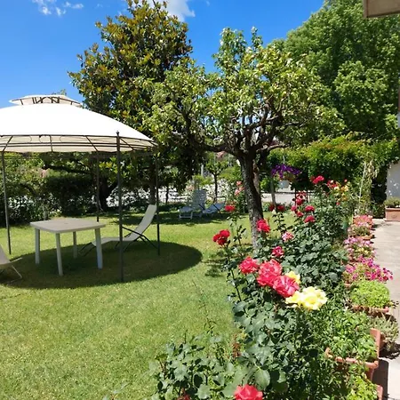 Maren Semesterbostad Nizza Monferrato